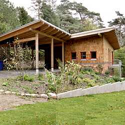 Neubau zweier Einfamilienhäuser und Carportanlage