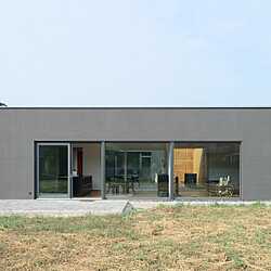 »Blackbox« Wohnhaus mit Innenhof