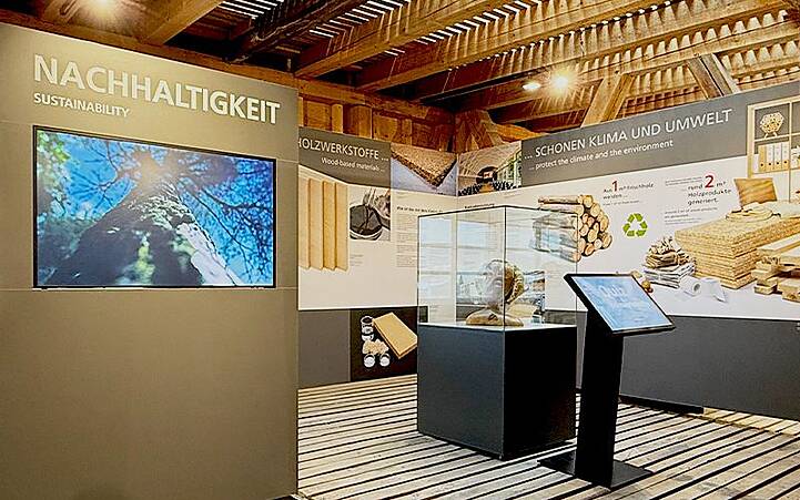 Publikationen der FNR in der neuen Ausstellung im Fagus-Werk