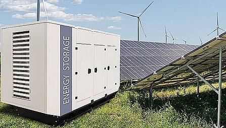 Batteriespeicher werden künftig in Kombination mit erneuerbarer Energie und hohem Eigenverbrauch gefördert. Die Förderquote liegt in Abhängigkeit von der CO2-Einsparung bei bis zu 50 Prozent.