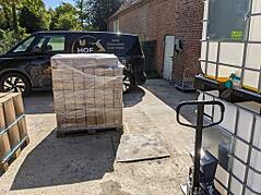 Verkauf des Öls in verschiedenen Gebinden